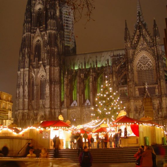 Christmas Market at the base of the cathedral in Köln