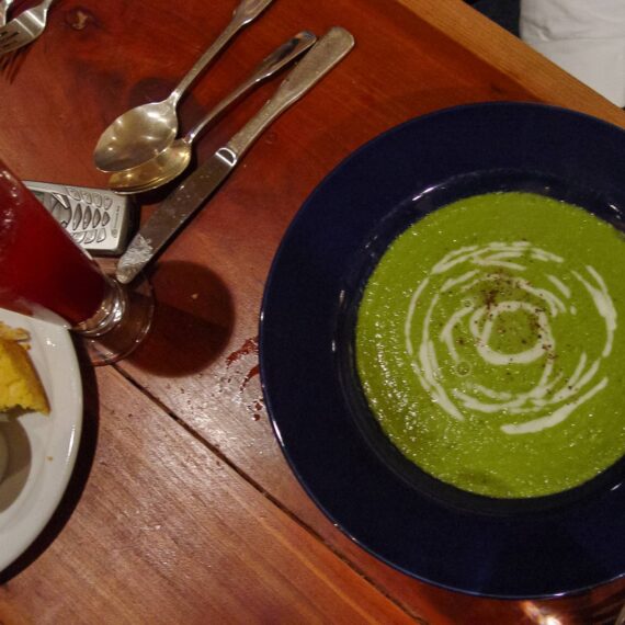 Green pea soup