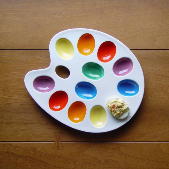 Egg plate that looks like painter's palette