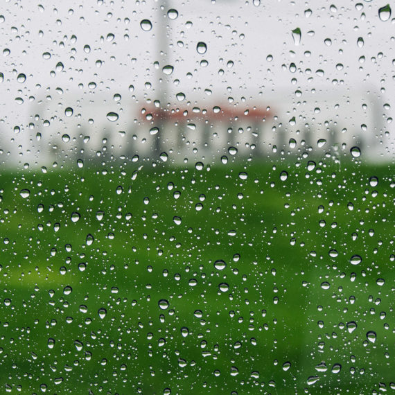 Steak n Shake through a blurry rainy car window