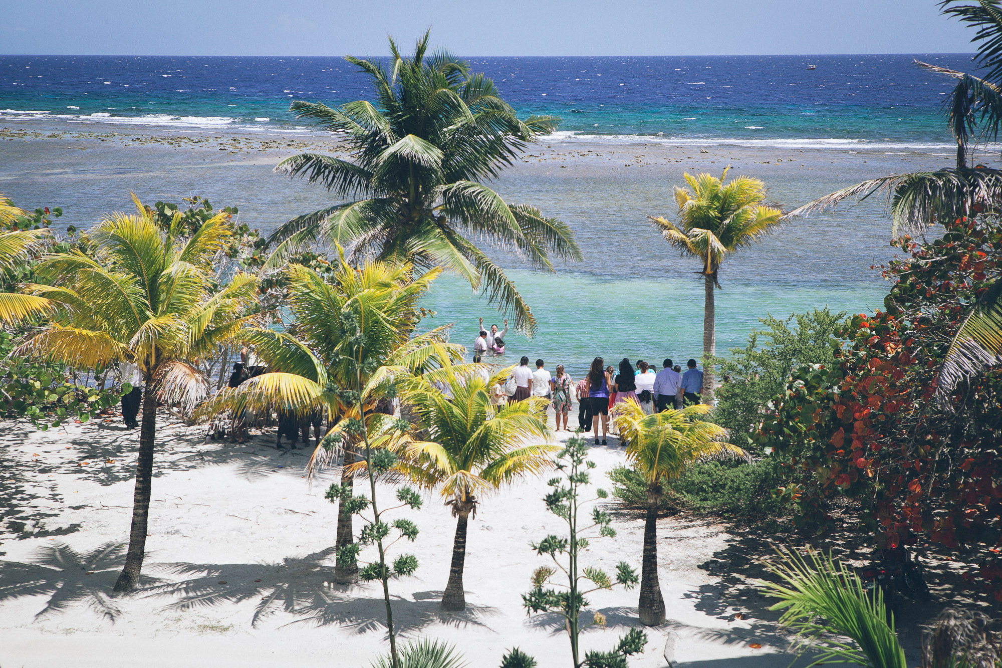 A baptism in Roatán