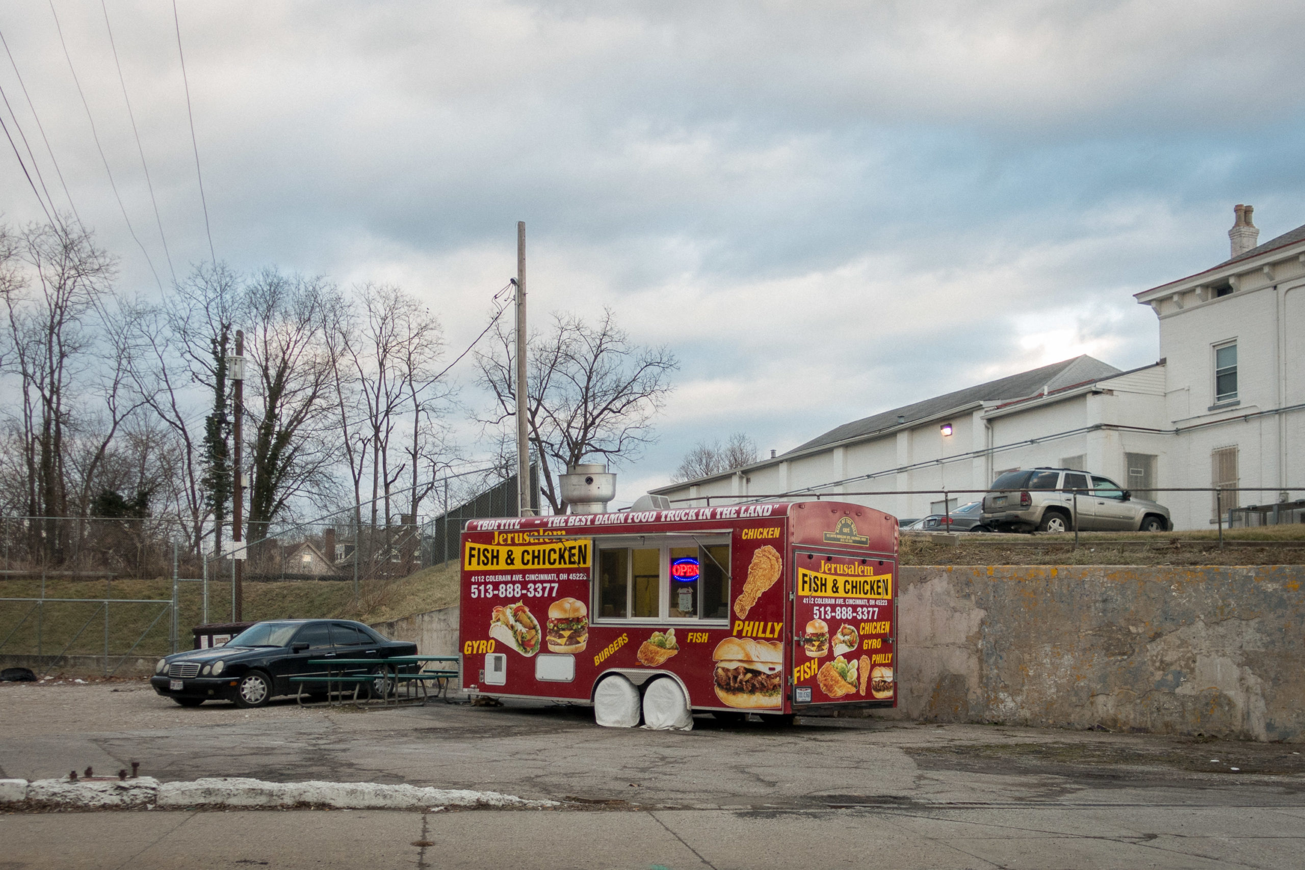 A food trailer selling BBQ