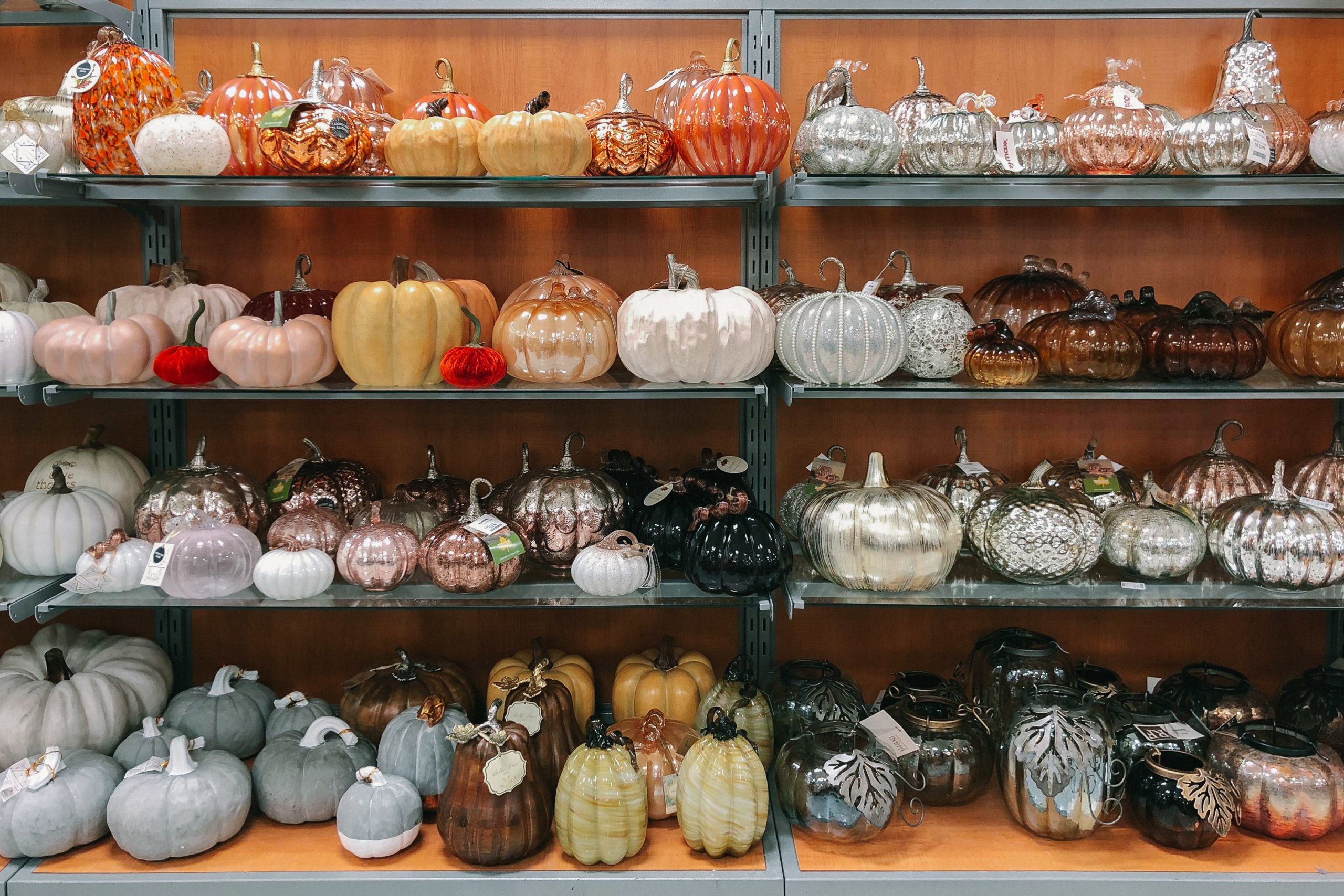 fake decorative pumpkins