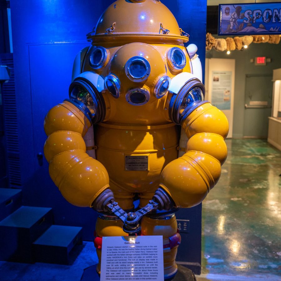 Atmospheric diving suit