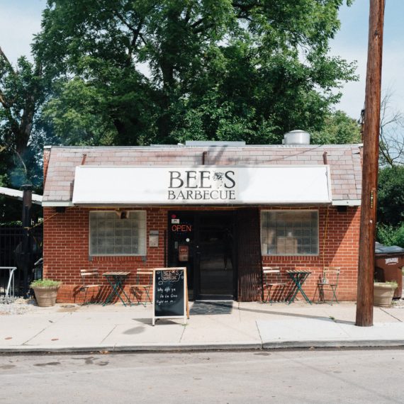 Bee's Barbecue storefront